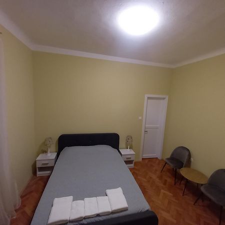 Oskar Amphitheater Apartments And Rooms With Free Parking PUY 객실 사진