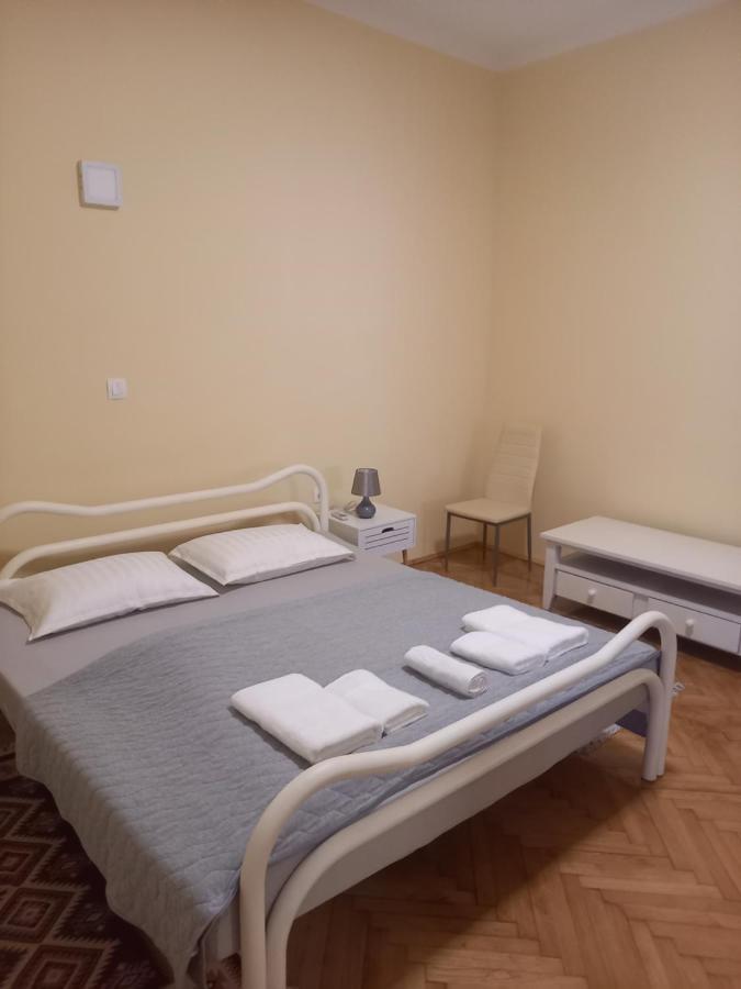 Oskar Amphitheater Apartments And Rooms With Free Parking PUY 객실 사진