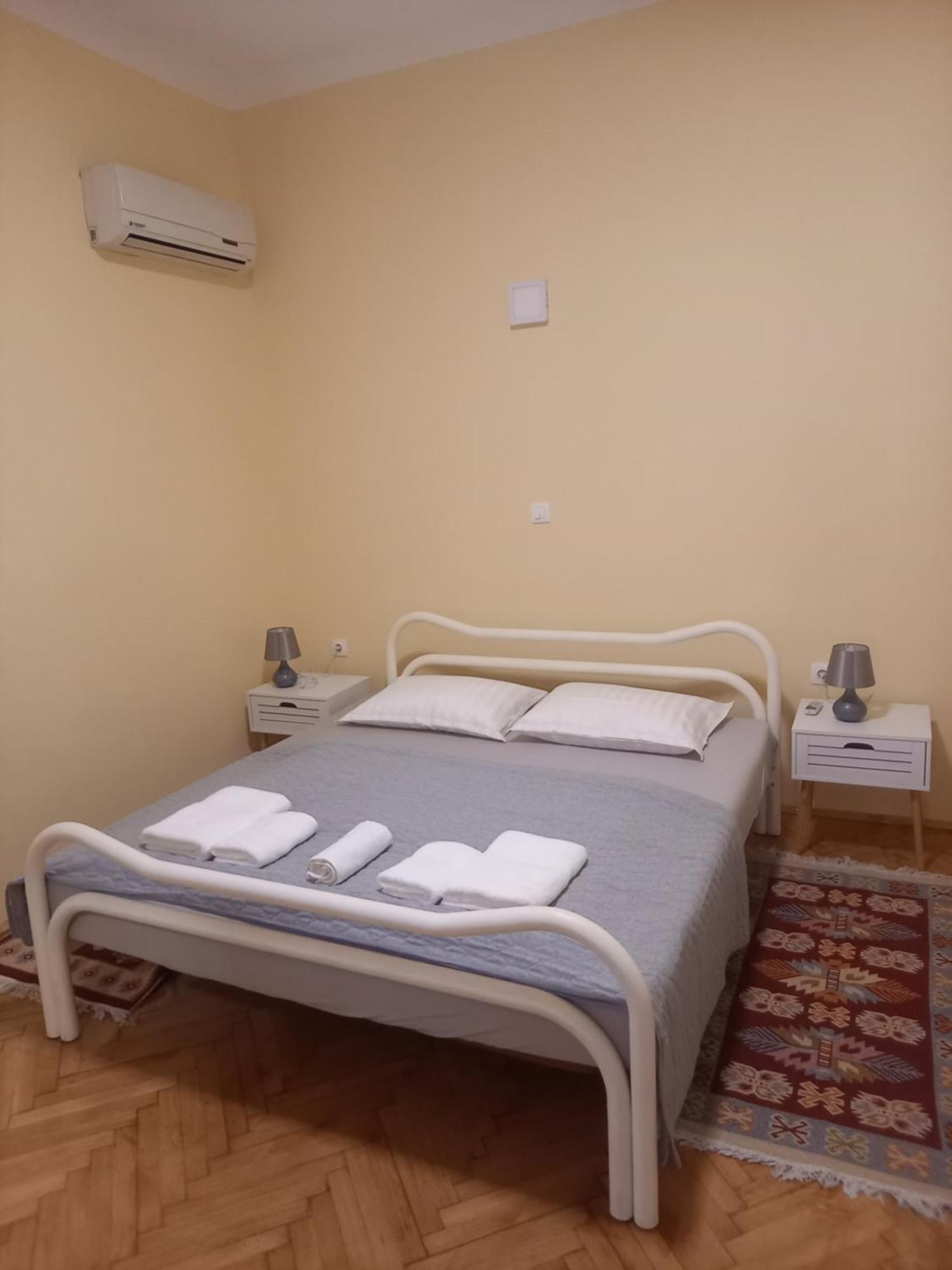 Oskar Amphitheater Apartments And Rooms With Free Parking PUY 객실 사진